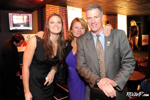 (R-L) Senator Scott Brown (R-MA), his wife, Gail Huff, and daughter, Ayla.